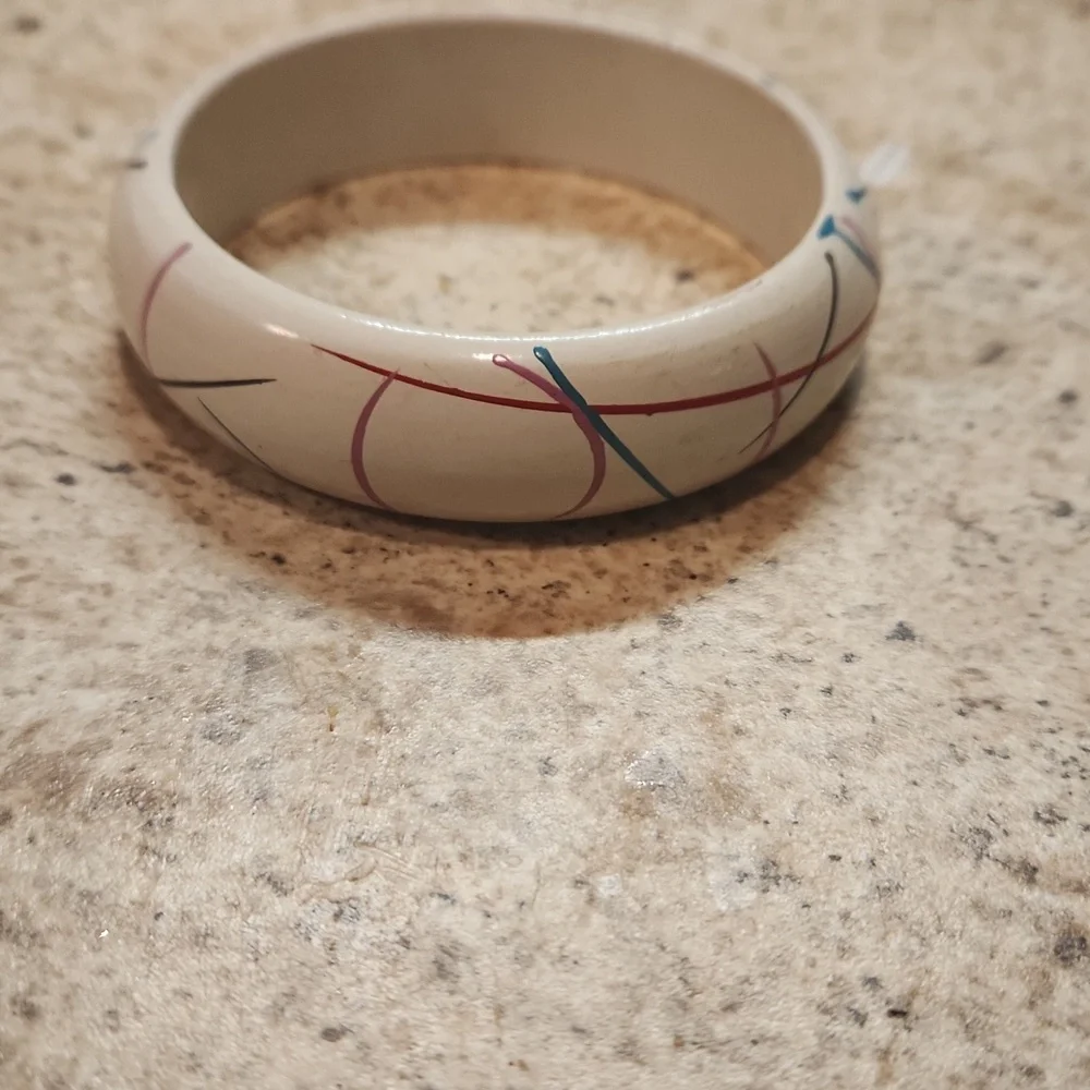 Bangle - Picture 1 of 3